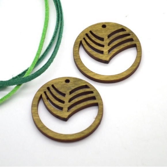 Qty (2) Green Laser-cut Wood Macrame Earring Jewelry Making Supply - Picture 1 of 1